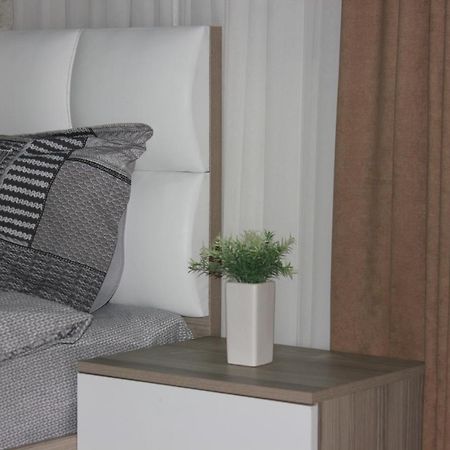 Apartment Ani Tbilisi Buitenkant foto