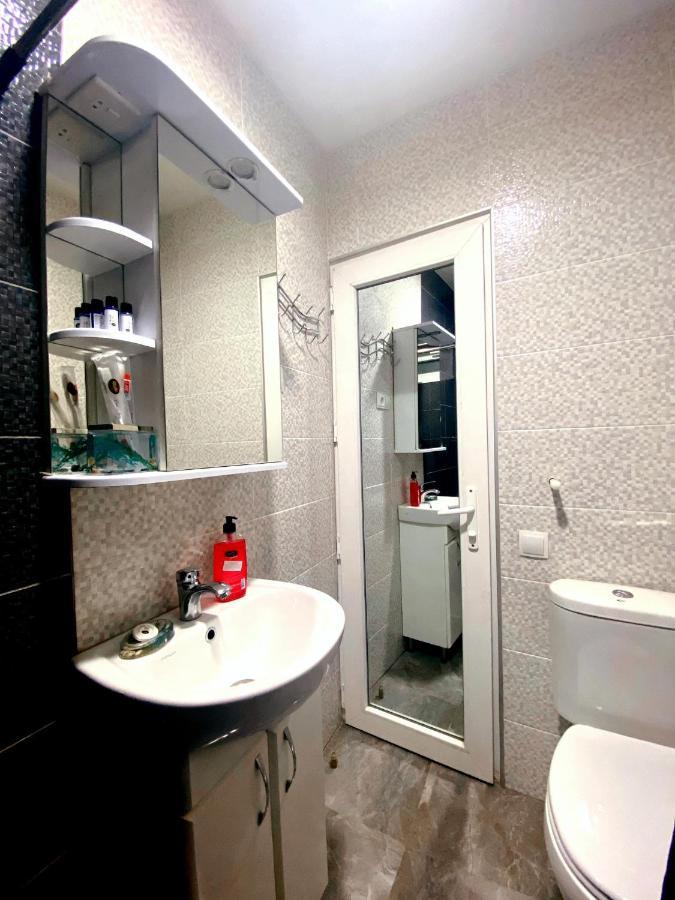 Apartment Ani Tbilisi Buitenkant foto