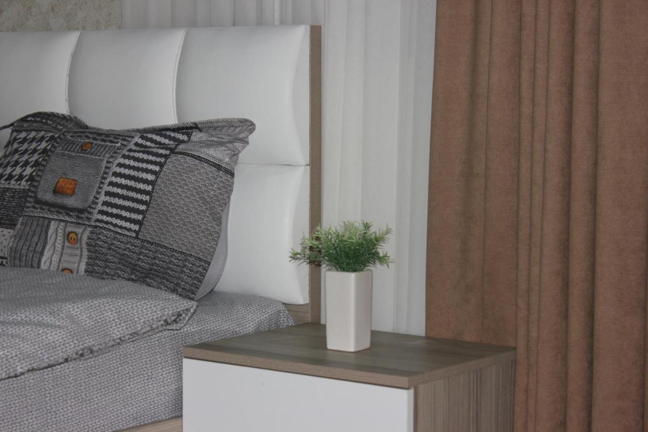 Apartment Ani Tbilisi Buitenkant foto